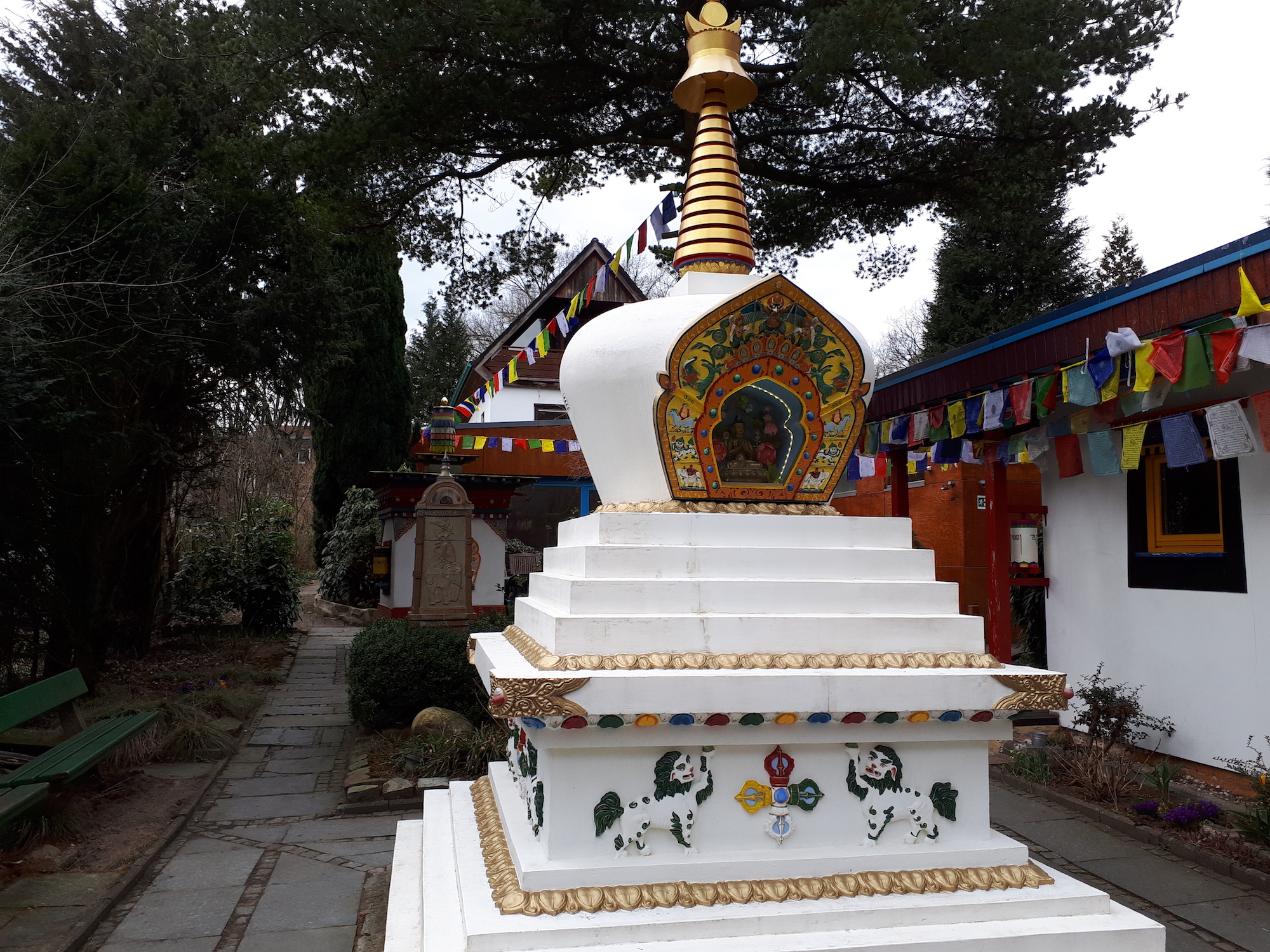 Bild für Religionskurs „on tour“! Teil III: Besuch des Tibetischen Zentrums am 27.03.2018